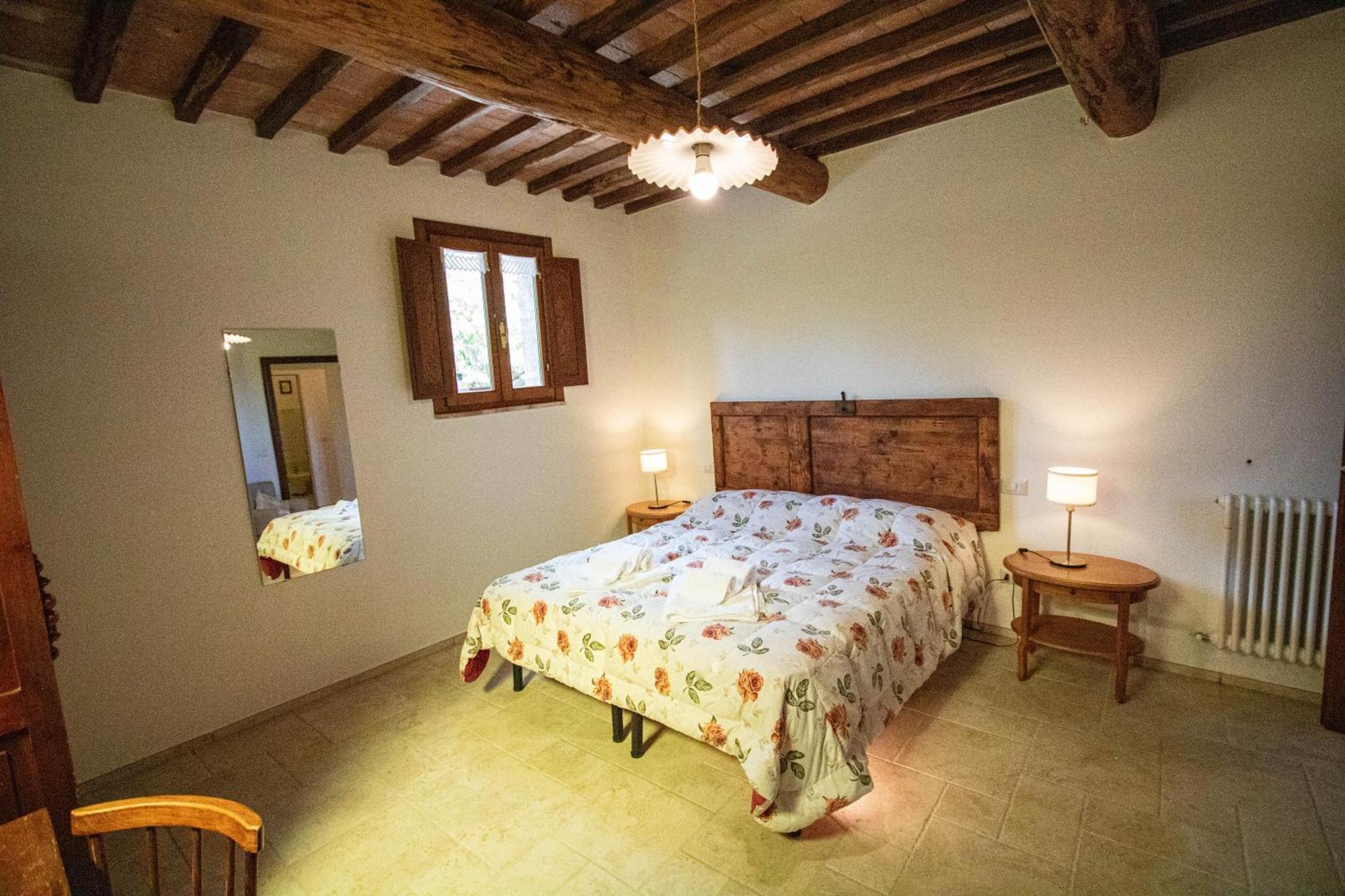 Agriturismo Biofattoria L'Upupa Montalcino Exterior foto